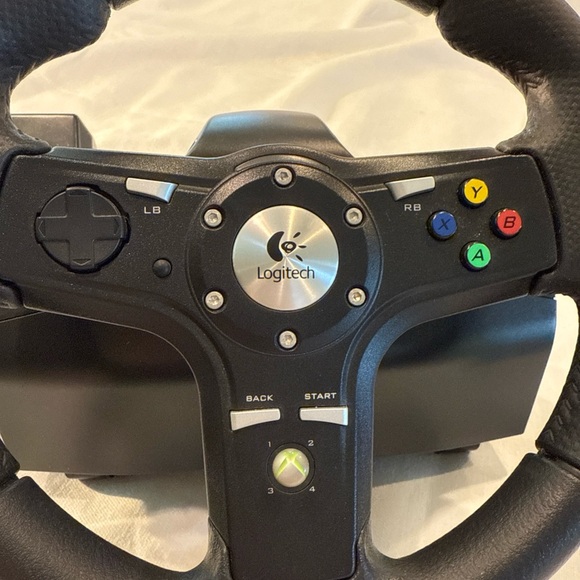 Logitech DriveFX Racing Wheel & Pedals XBOX 360 Axial Feedback - Picture 7 of 8
